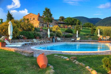 Weingut Caccia Amici mit stilvollen Toskana Ferienwohnungen und Pool
