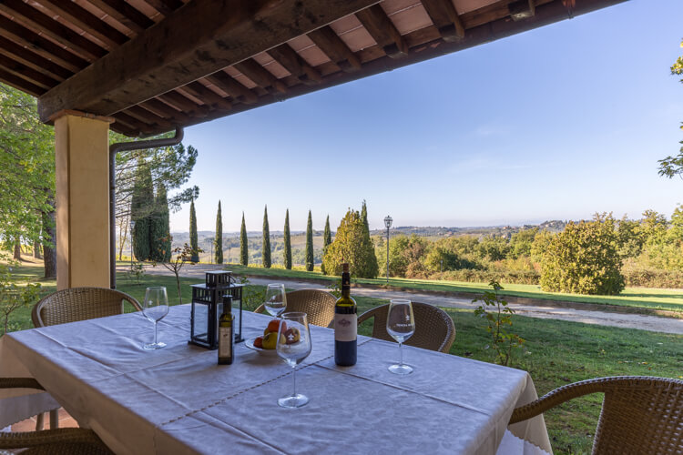 Toskana Ferienwohnung Fienile im Chianti-Landgut Villa Panconesi mit Pool